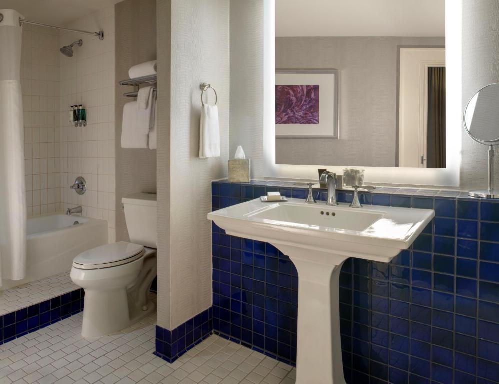 The Ashton Hotel, photo 3