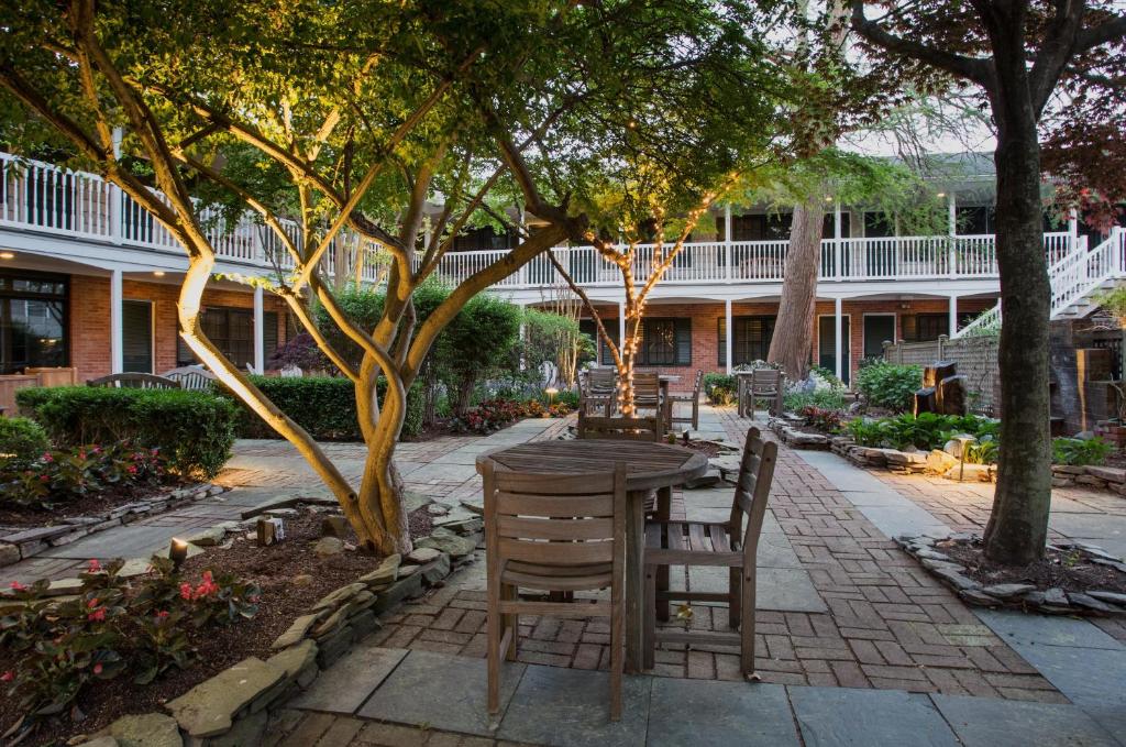 The Bellmoor Inn & Spa, a Select Registry Property, photo 3