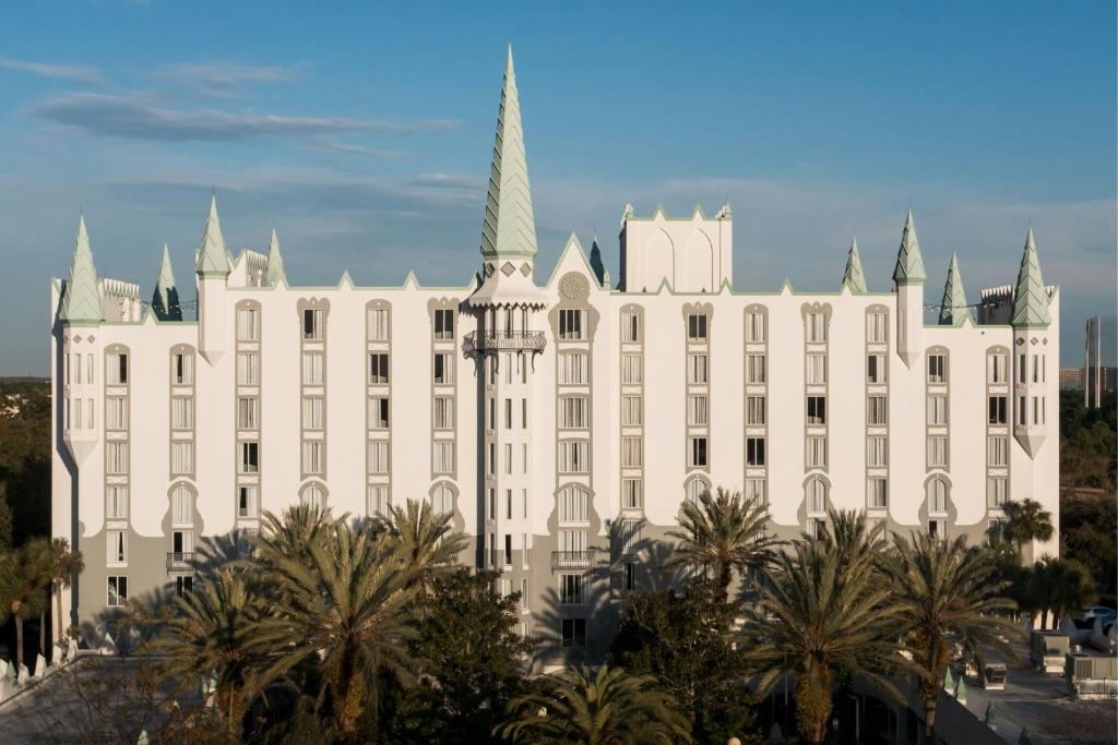 The Castle Hotel-Orlando, photo 1