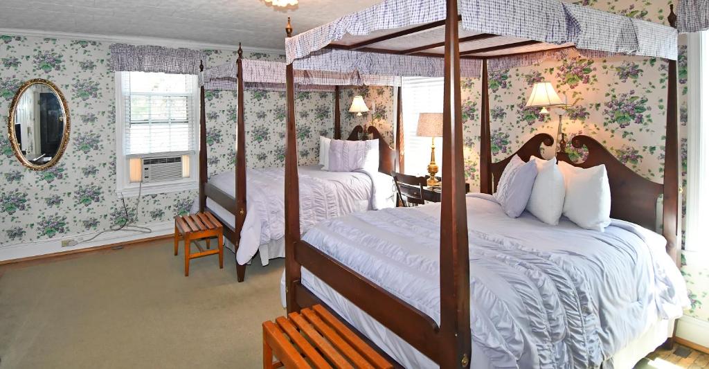 The Country Inn of Berkeley Springs, photo 2