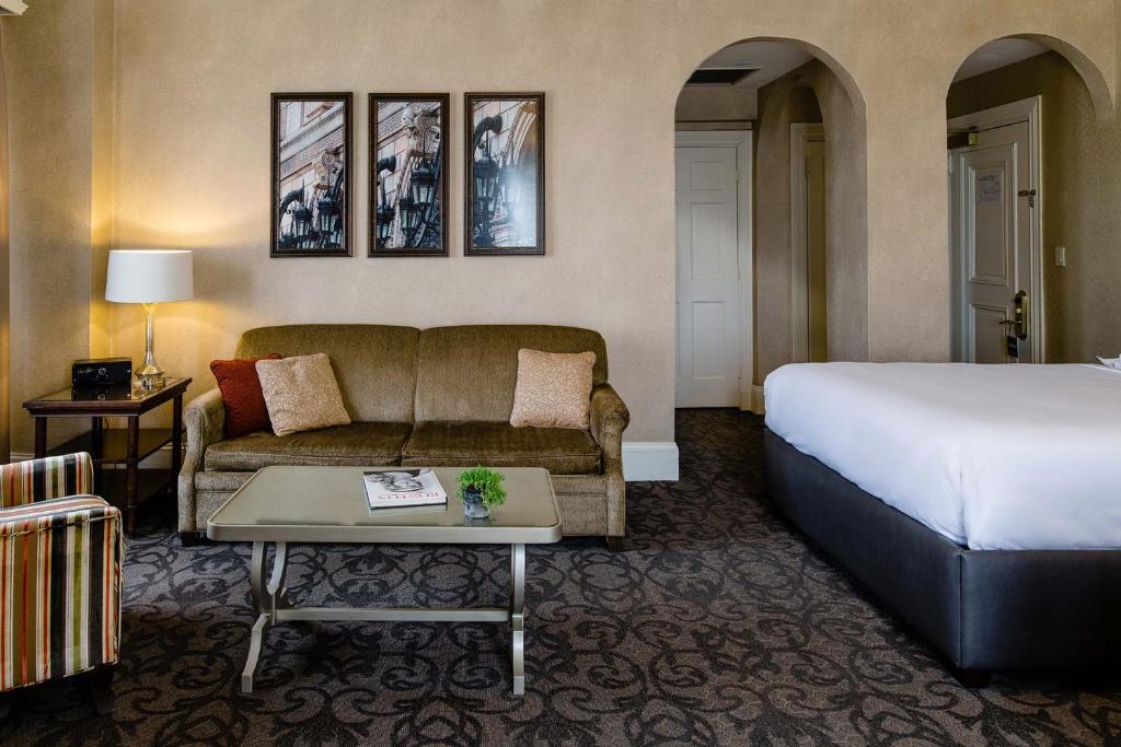 The Lenox Hotel, photo 2