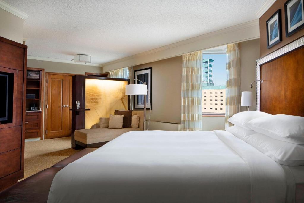 The Lincoln Marriott Cornhusker Hotel, photo 2