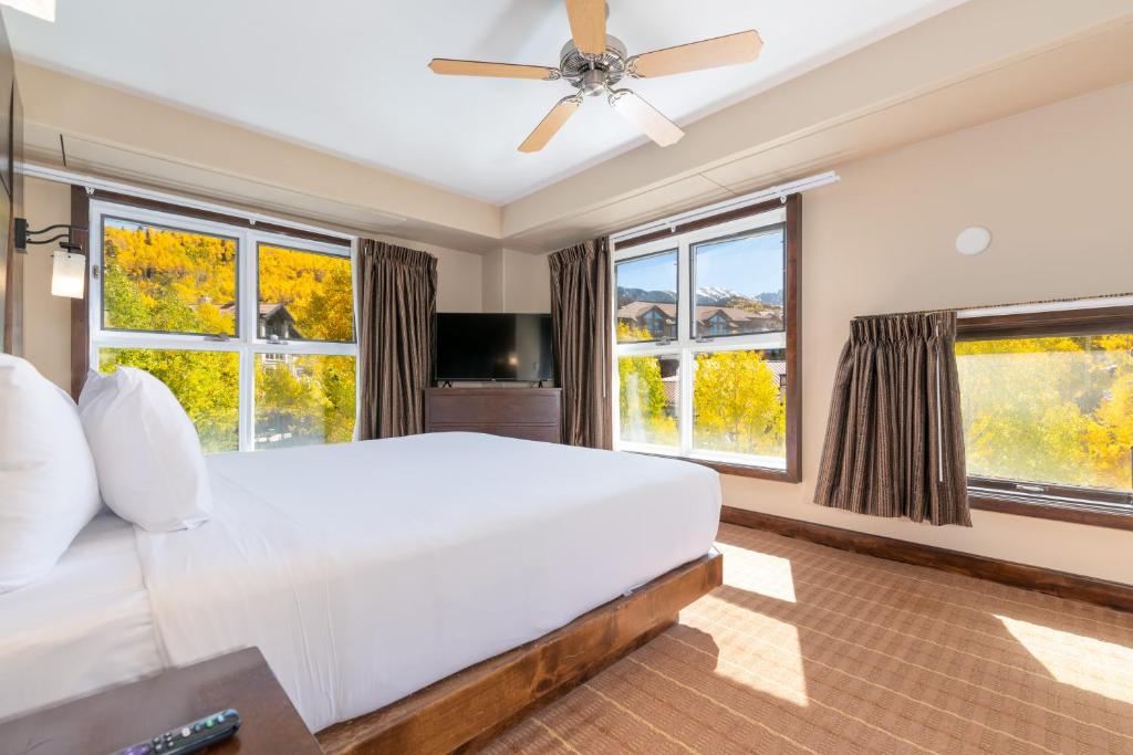 The Peaks Resort & Spa, photo 2