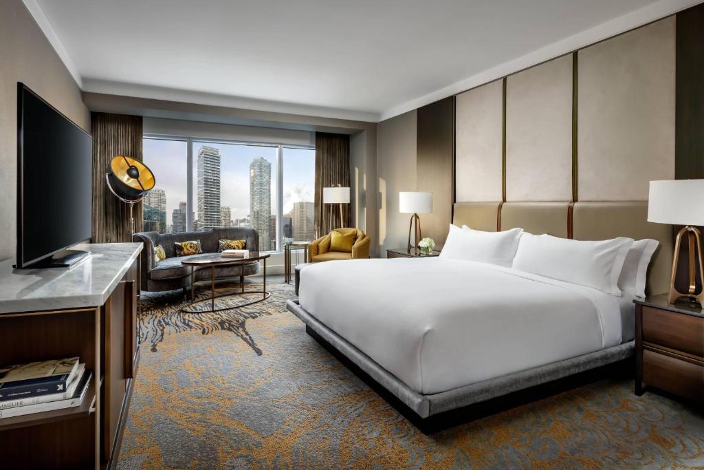 The Ritz-Carlton, Toronto, photo 1