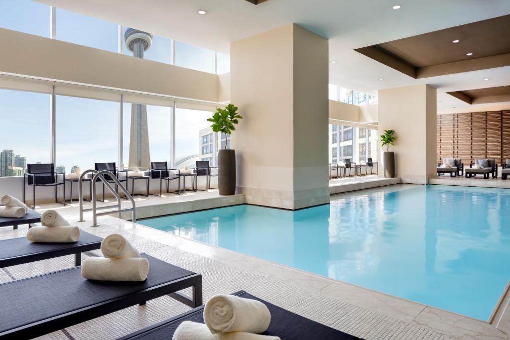 The Ritz-Carlton, Toronto, photo 3