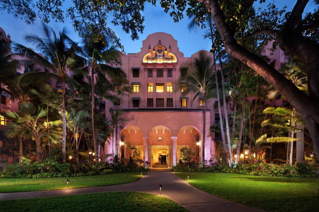 The Royal Hawaiian, A Luxury Collection Resort, Waikiki, photo 3