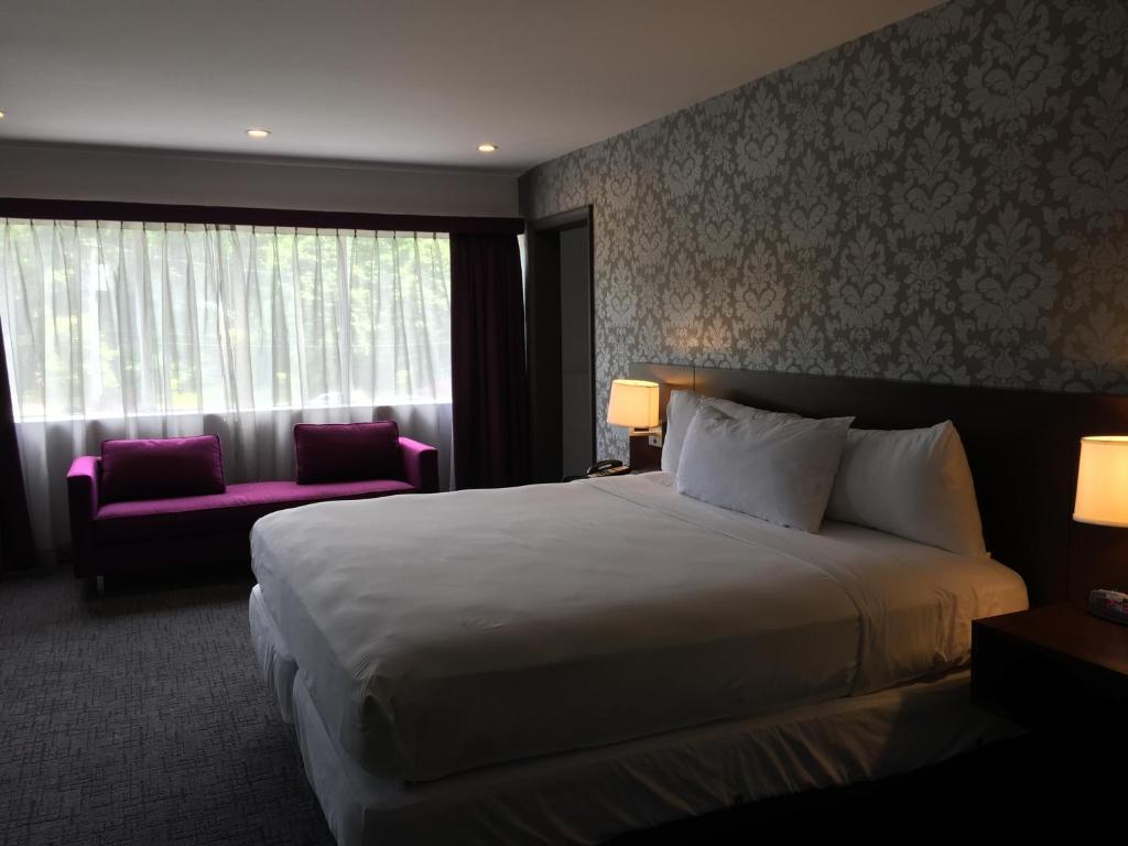 The Royal Regency Hotel, photo 2
