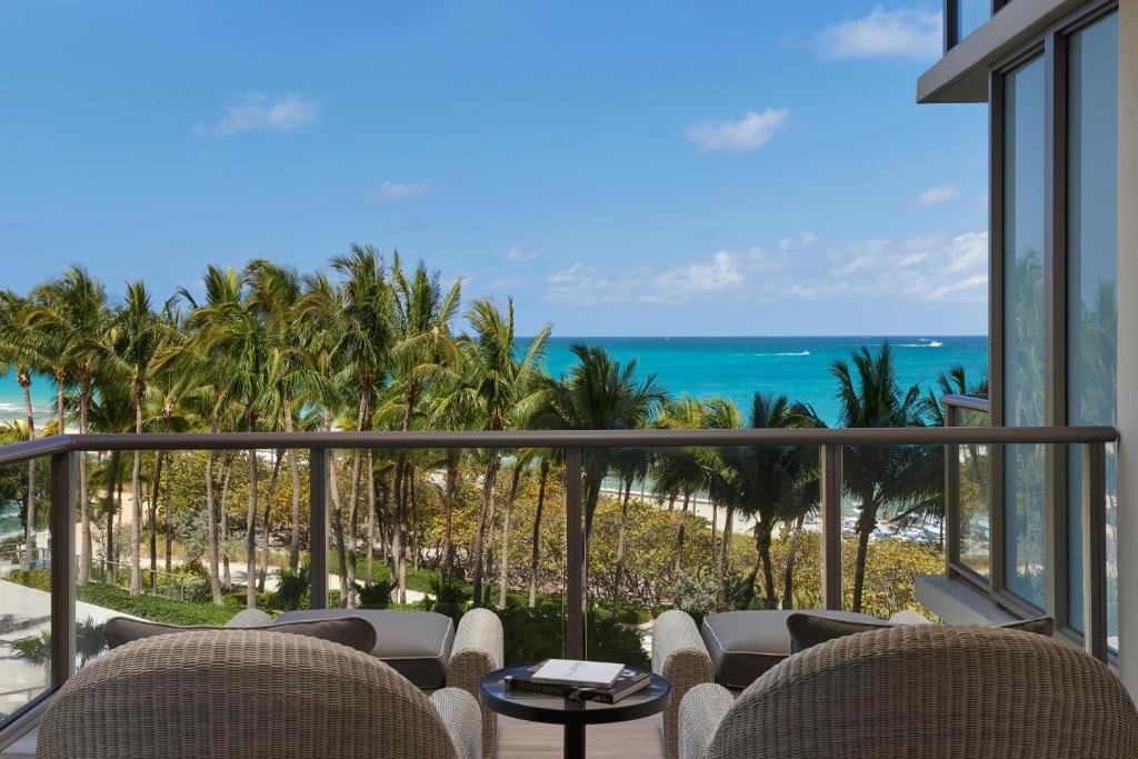 The St. Regis Bal Harbour Resort, photo 4