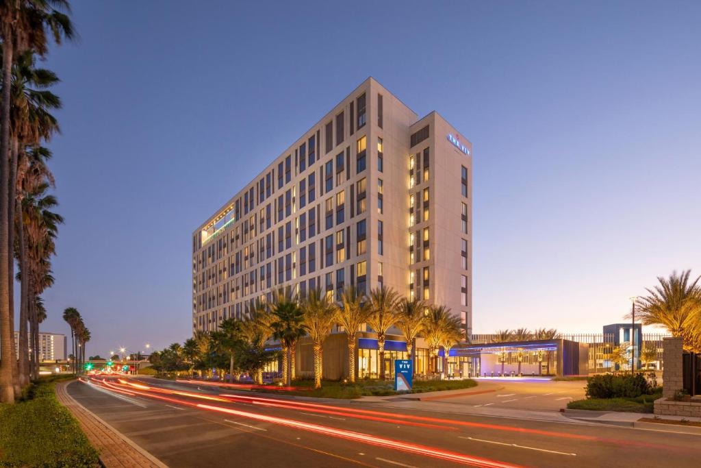 The Viv Hotel, Anaheim, a Tribute Portfolio Hotel, photo 1