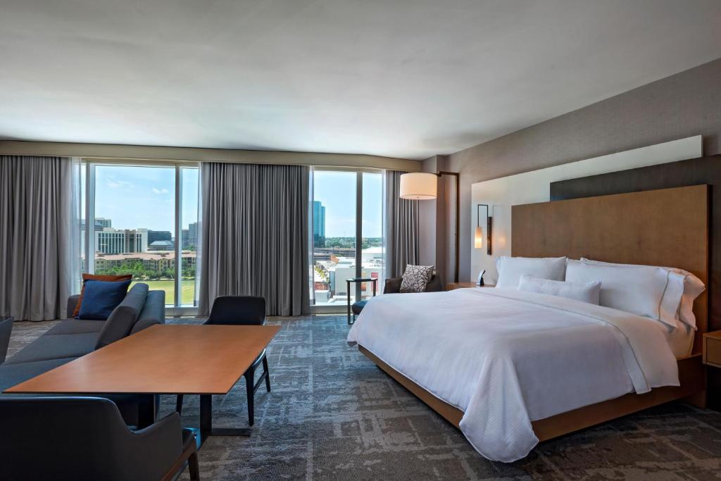 The Westin Irving Convention Center at Las Colinas, photo 2