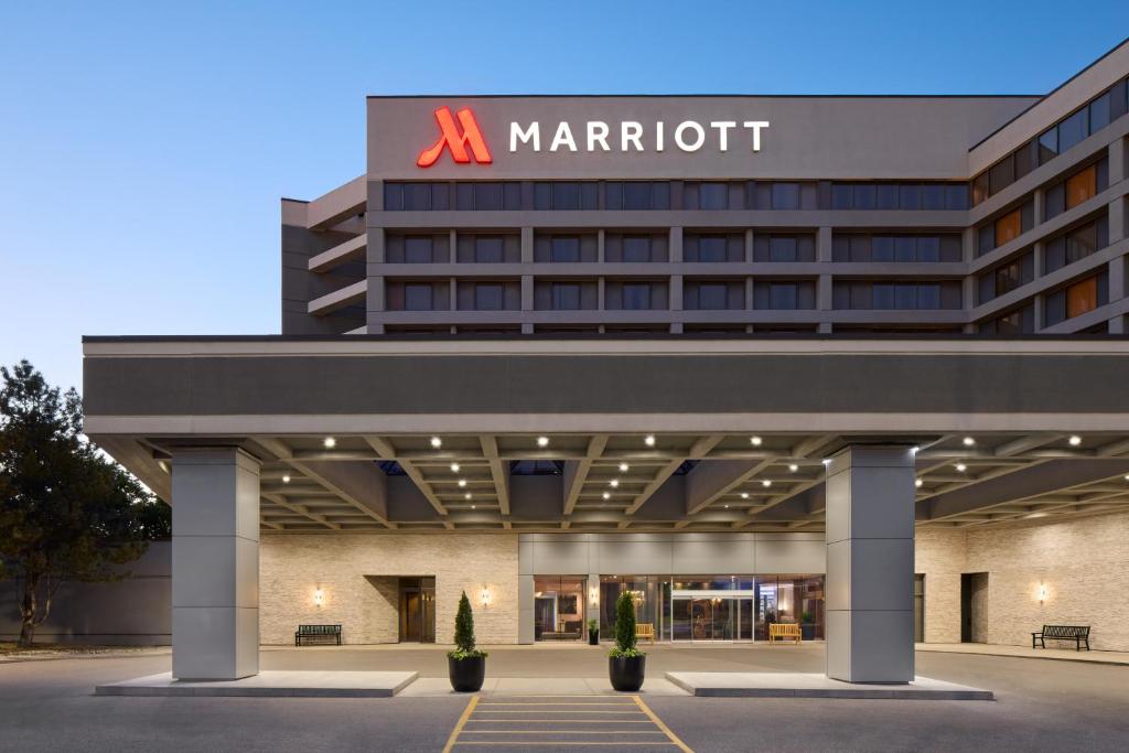 Toronto Airport Marriott Hotel, photo 3