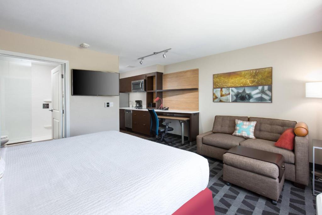 TownePlace Suites By Marriott Las Vegas Stadium District, photo 3