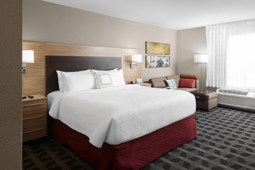 TownePlace Suites by Marriott Tampa South, photo 2
