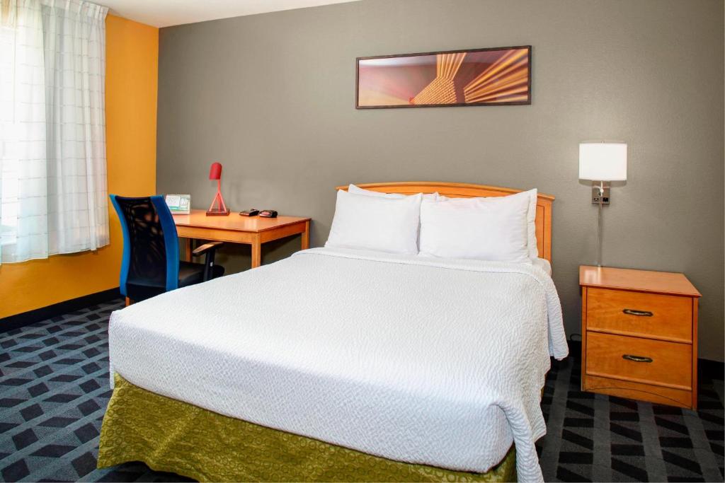 TownePlace Suites Fresno, photo 2