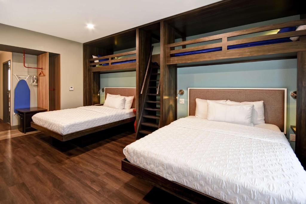 Tru By Hilton Pigeon Forge, photo 2
