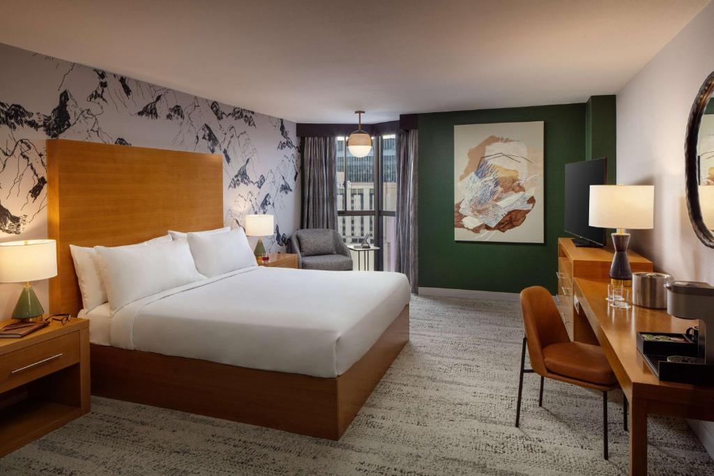 Whitney Peak Hotel, photo 2