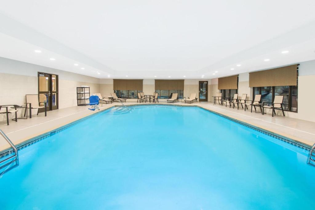 Wingate by Wyndham Niagara Falls, photo 4
