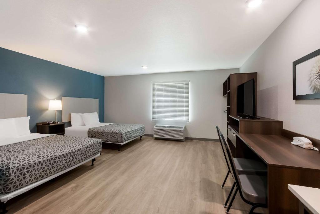 WoodSpring Suites Chandler Airport, photo 2